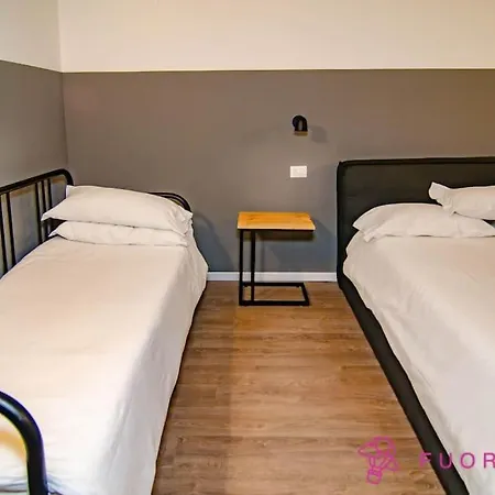 Fuoriporta Affitti Brevi - Corte 2 Con Parcheggio Gratuito * パルマ