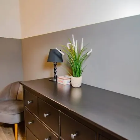 Apartamento Fuoriporta Affitti Brevi - Corte 2 Con Parcheggio Gratuito Parma