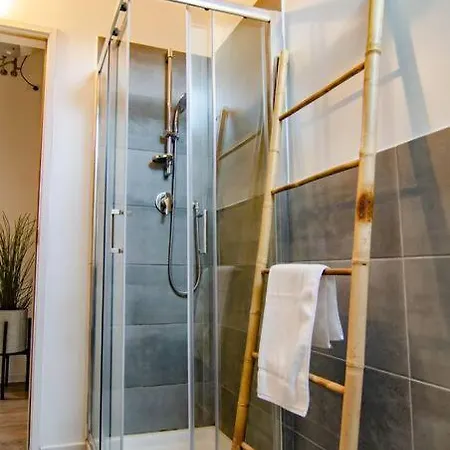 Fuoriporta Affitti Brevi - Corte 2 Con Parcheggio Gratuito Apartamento