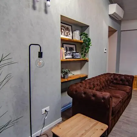 Fuoriporta Affitti Brevi - Corte 2 Con Parcheggio Gratuito Apartamento *