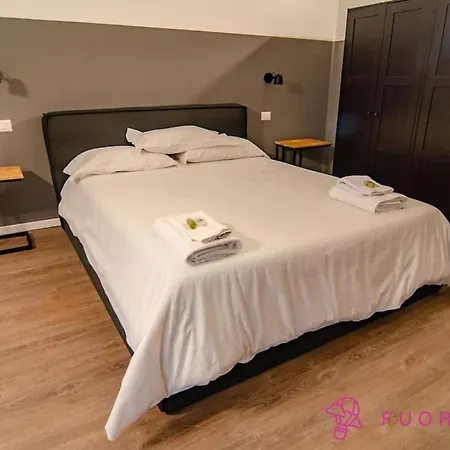 Fuoriporta Affitti Brevi - Corte 2 Con Parcheggio Gratuito *