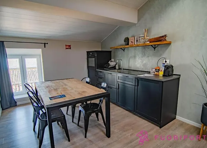 Fuoriporta Affitti Brevi - Corte 2 Con Parcheggio Gratuito *