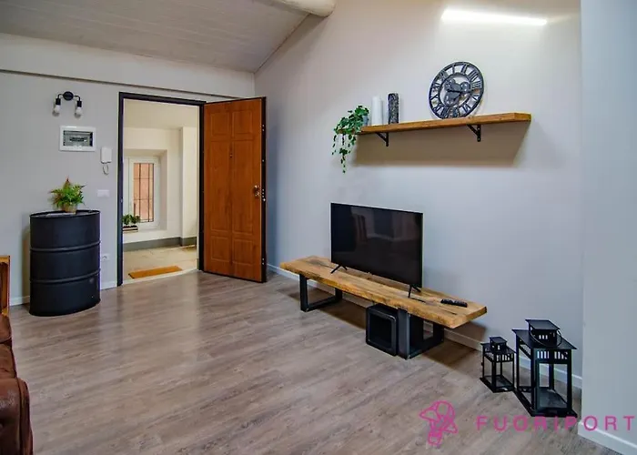 Fuoriporta Affitti Brevi - Corte 2 Con Parcheggio Gratuito Apartment *