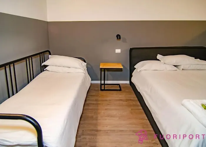 Fuoriporta Affitti Brevi - Corte 2 Con Parcheggio Gratuito * Parma