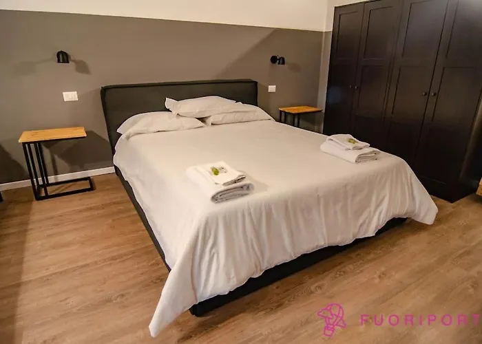 Fuoriporta Affitti Brevi - Corte 2 Con Parcheggio Gratuito *